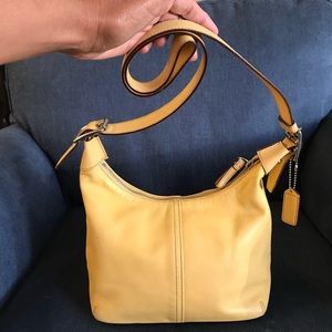 vintage Coach leather hobo (creed H33-9566)